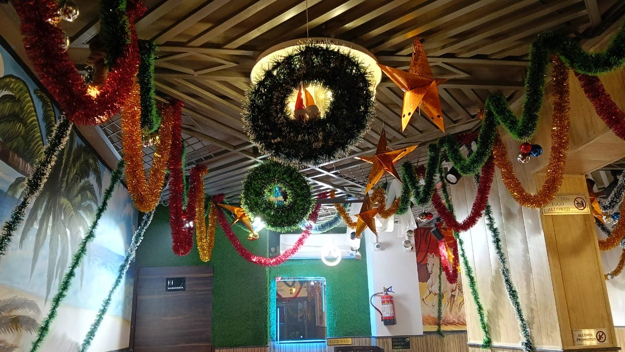 Restaurant Decoration Decoration